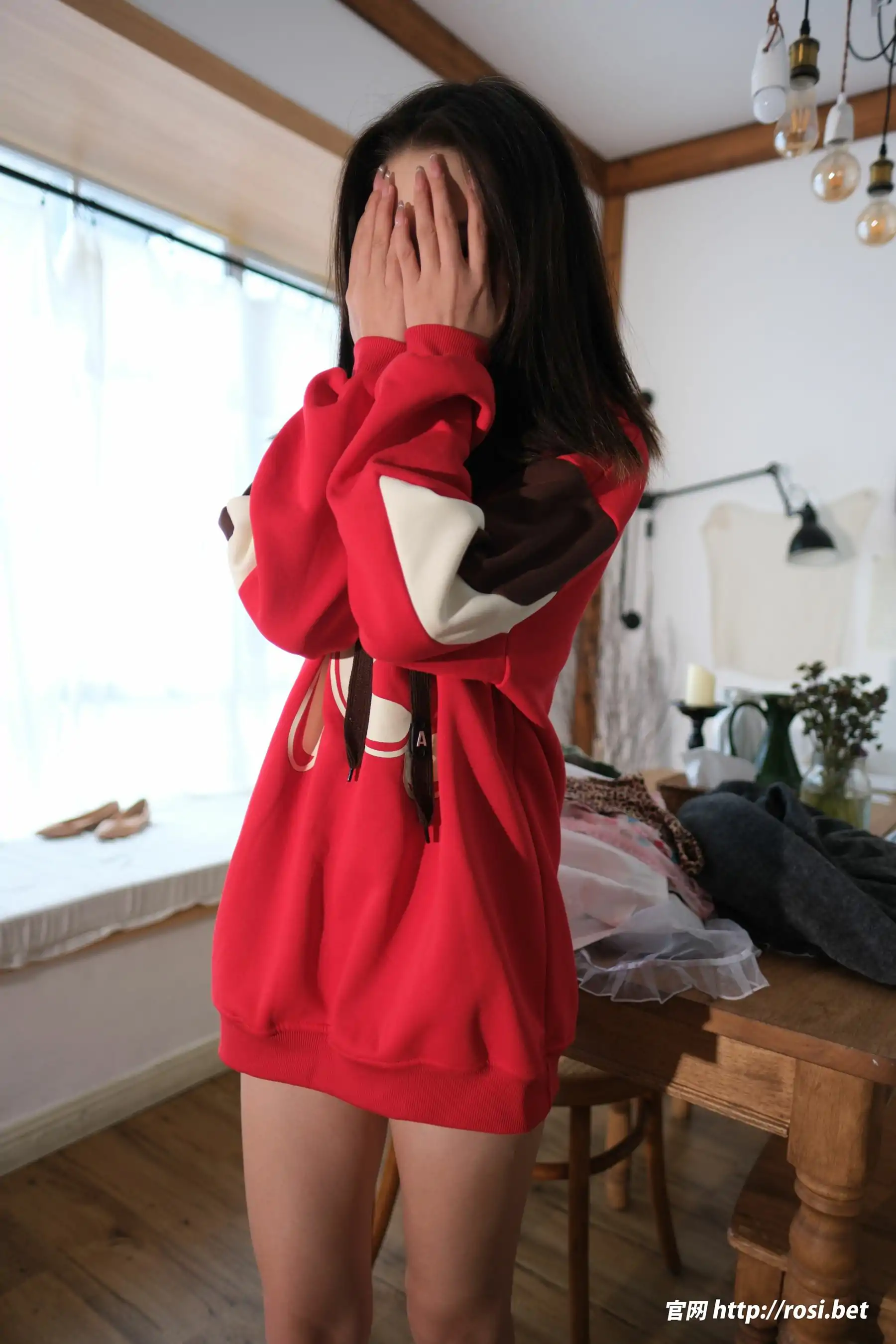 [ROSI写真] 2025.12.21 NO.5130