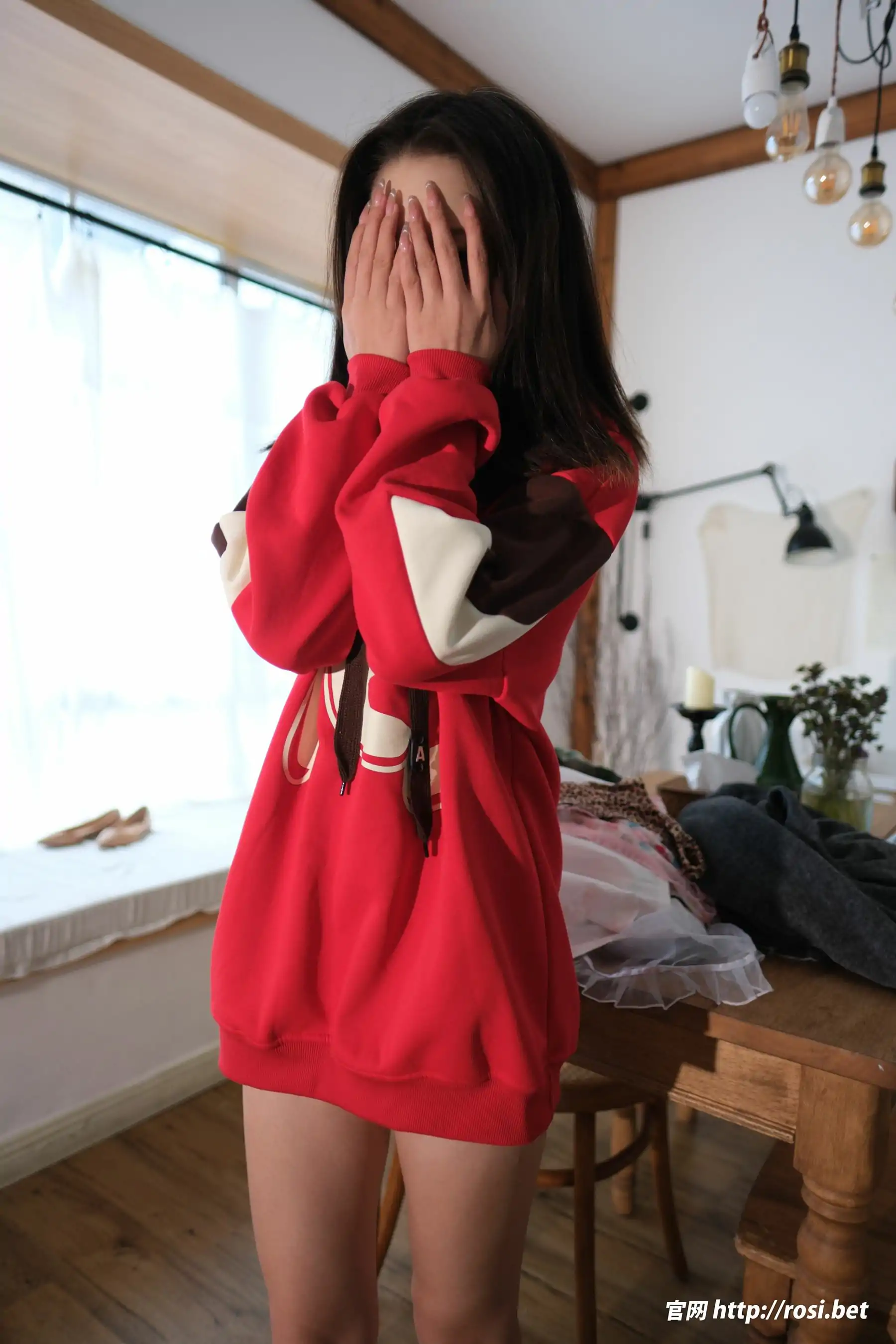 [ROSI写真] 2025.12.21 NO.5130