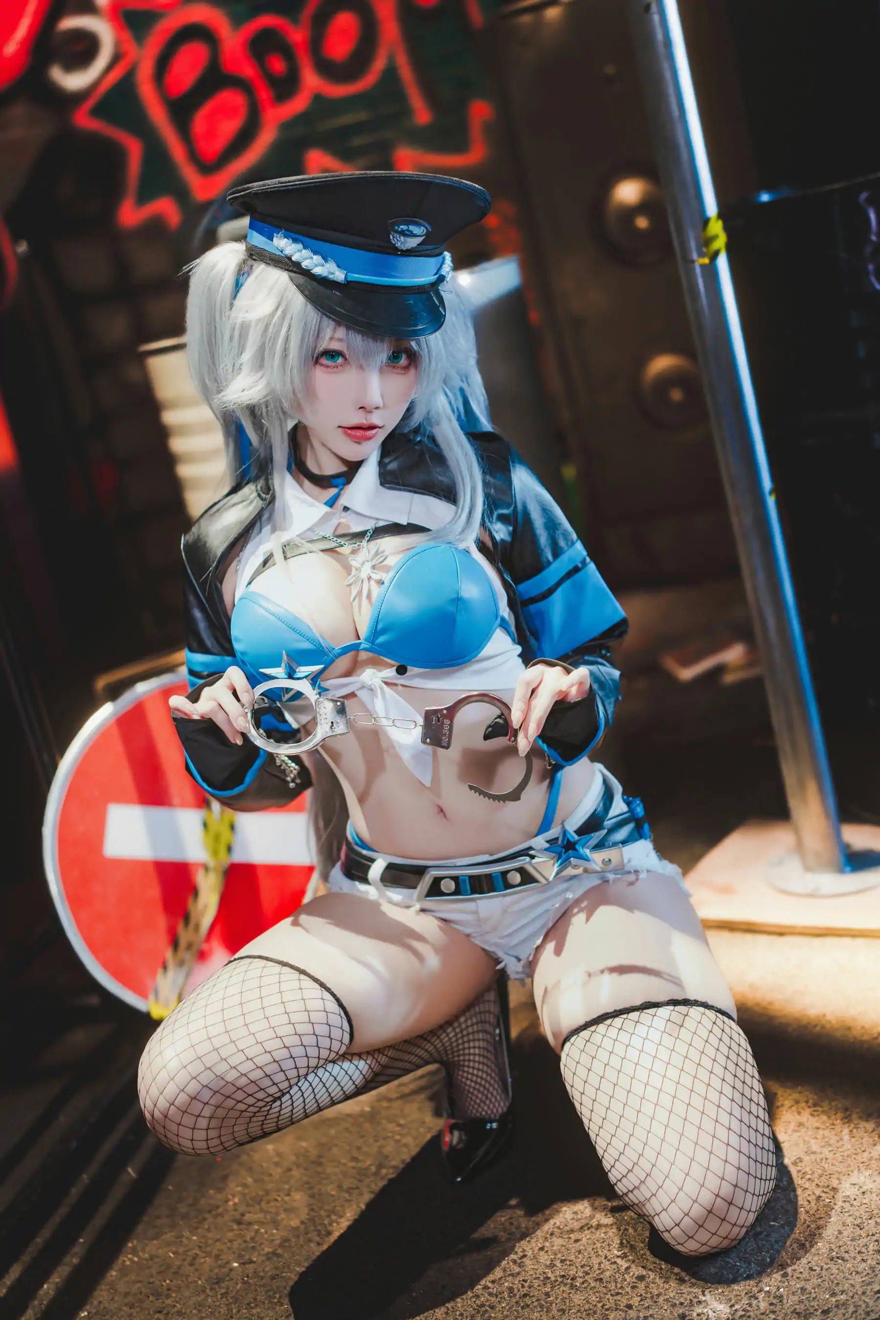 宫本桜 - 交错战线 刃齿女警