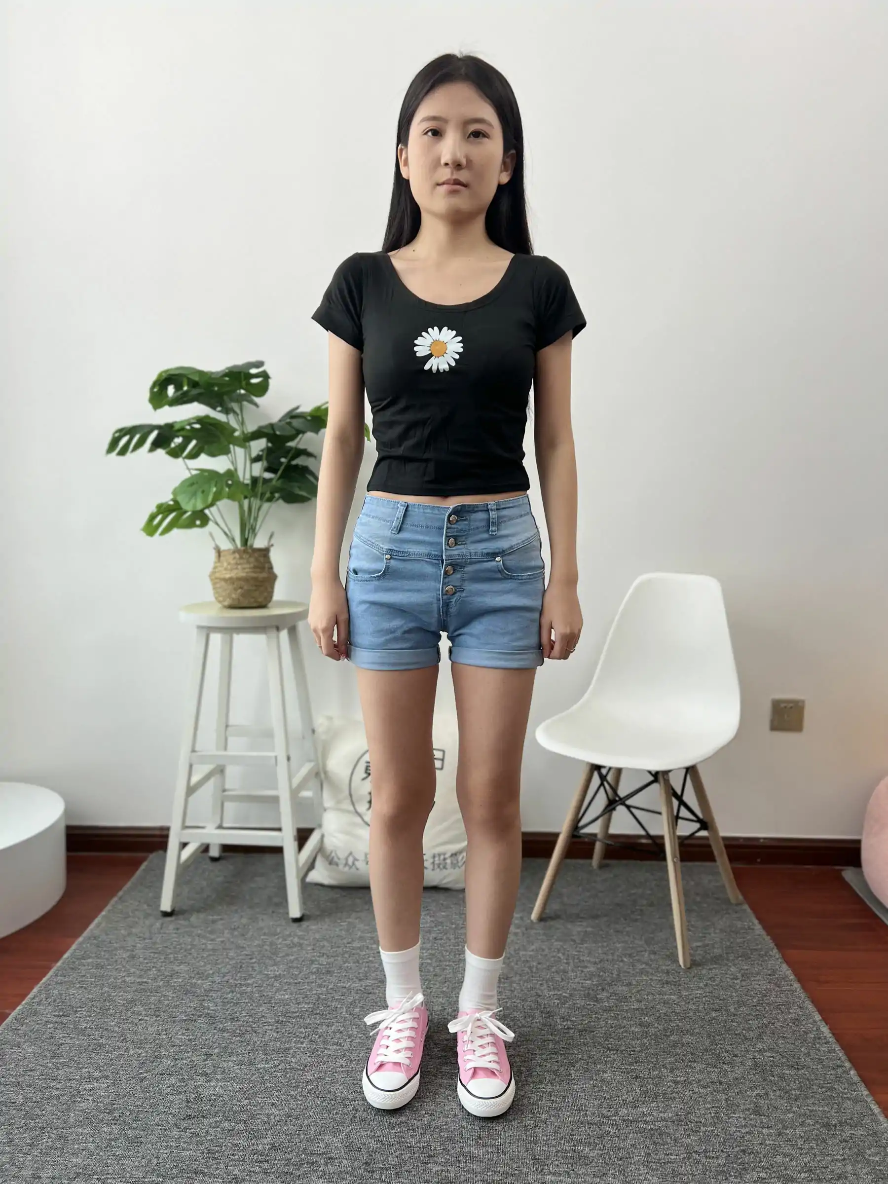 三禾摄影 No.026 牛仔短裤 棉袜 帆布鞋