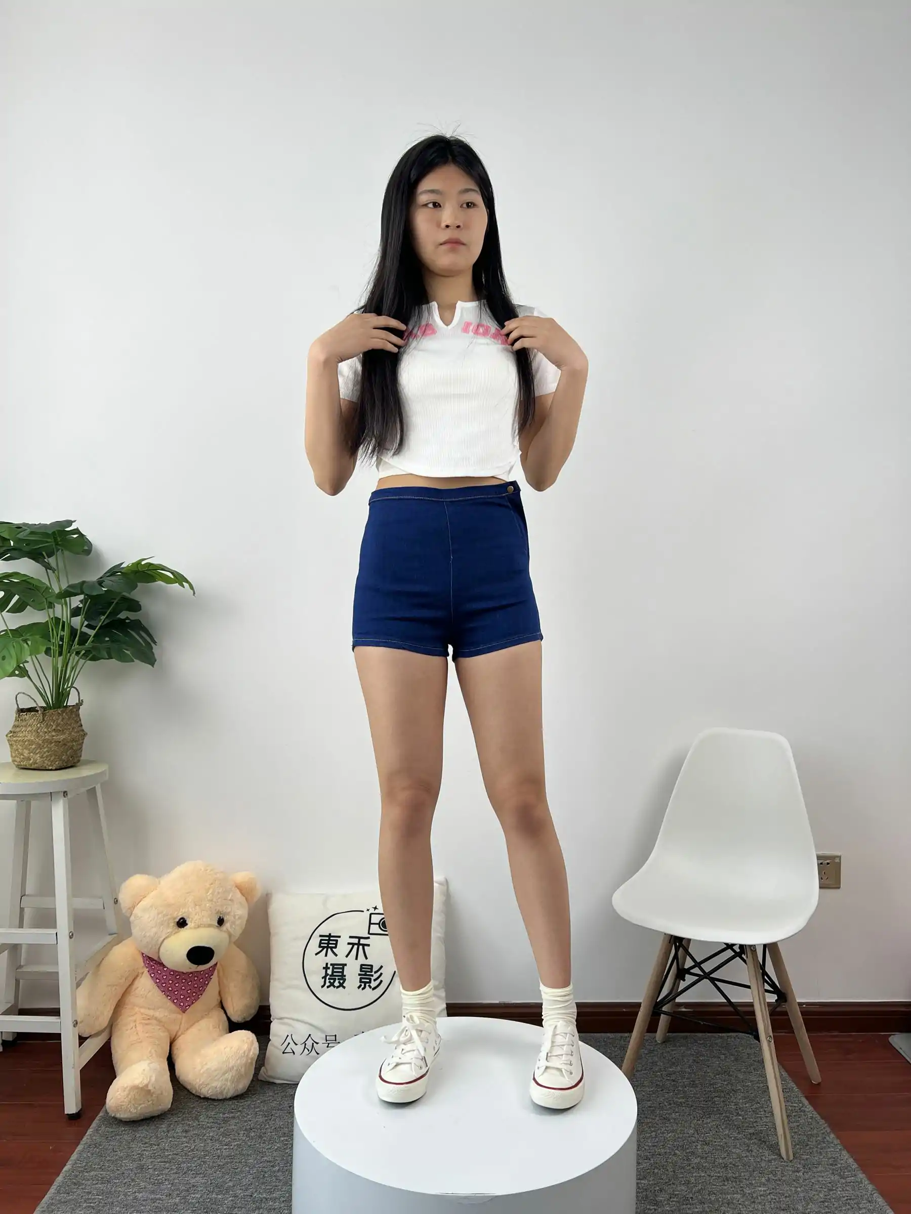 三禾摄影 No.027 牛仔短裤 棉袜 帆布鞋