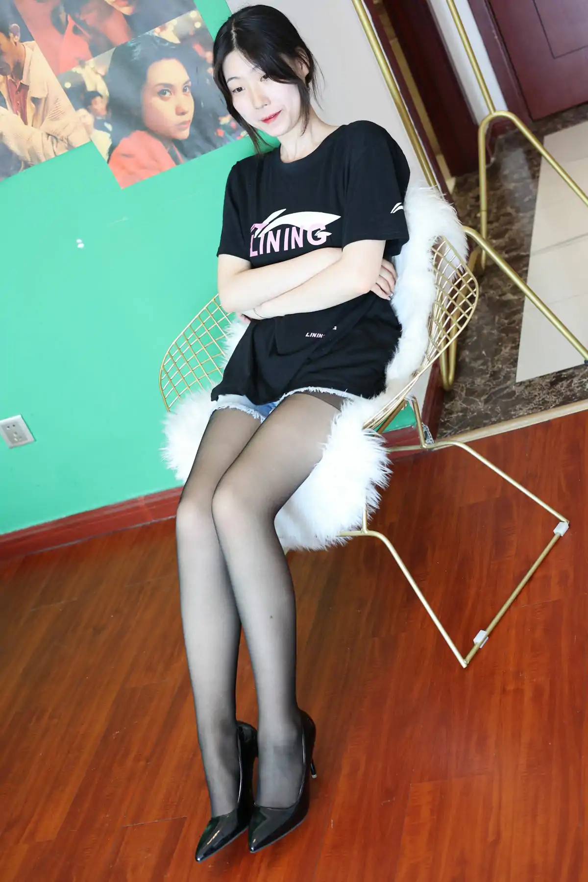 三禾摄影 No.017 牛仔短裤 黑丝 高跟