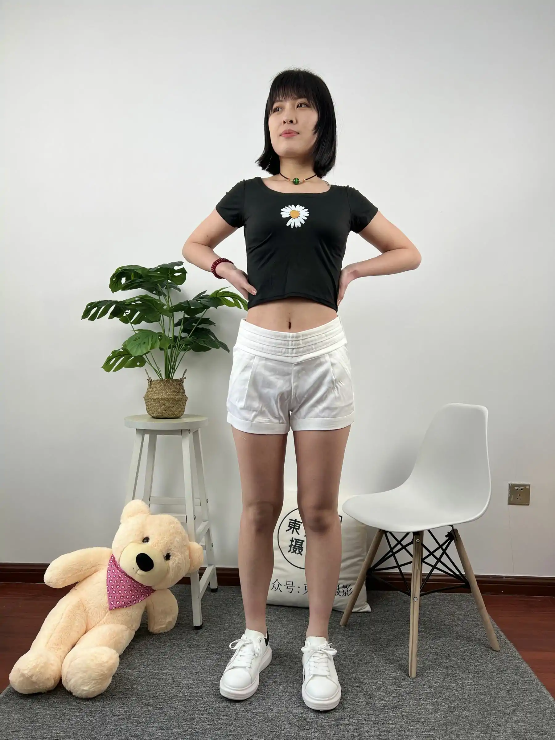 三禾摄影 No.038 休闲短裤 棉袜 小白鞋