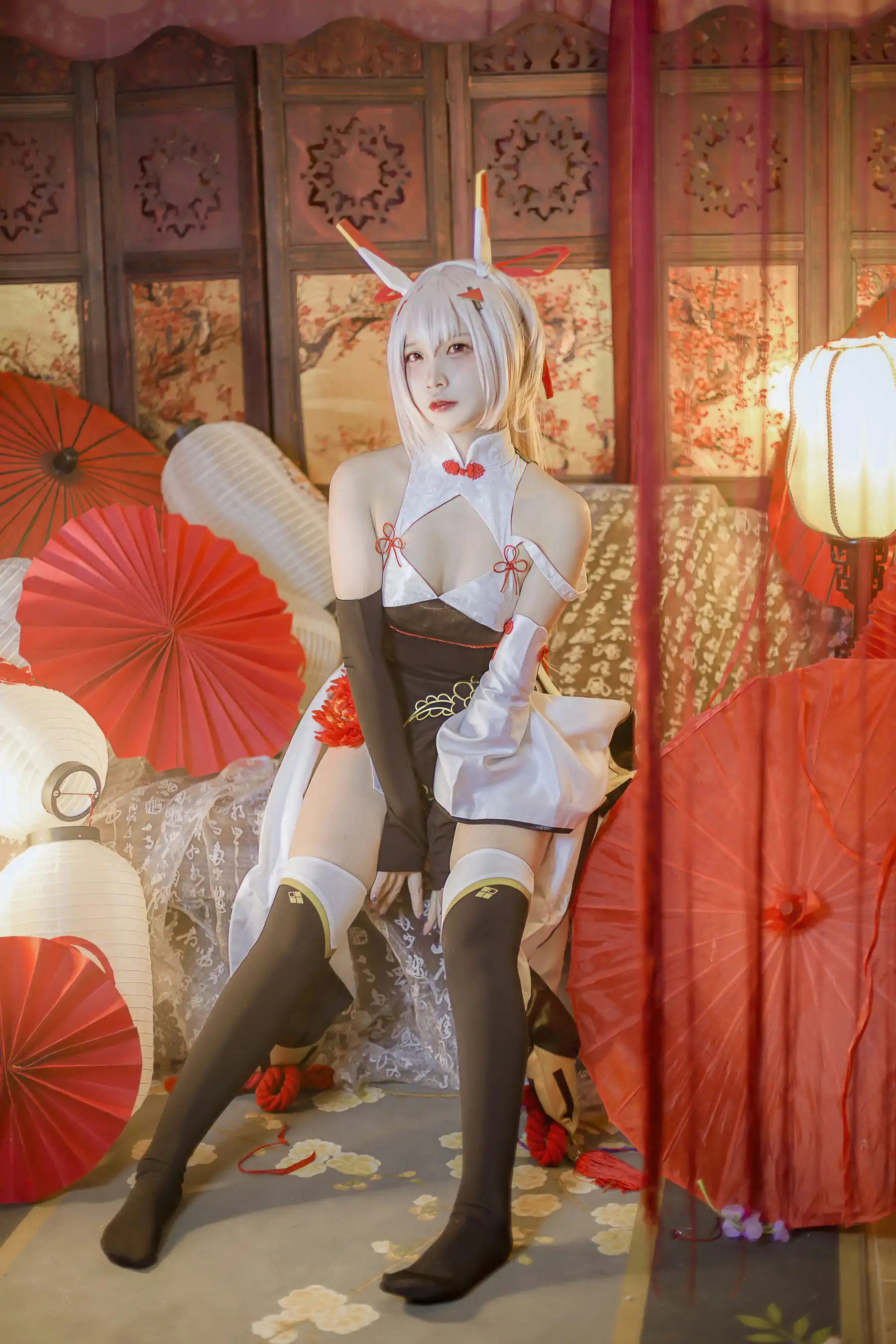 人气Coser 二佐Nisa - 碧蓝航线 绫波 新春旗袍