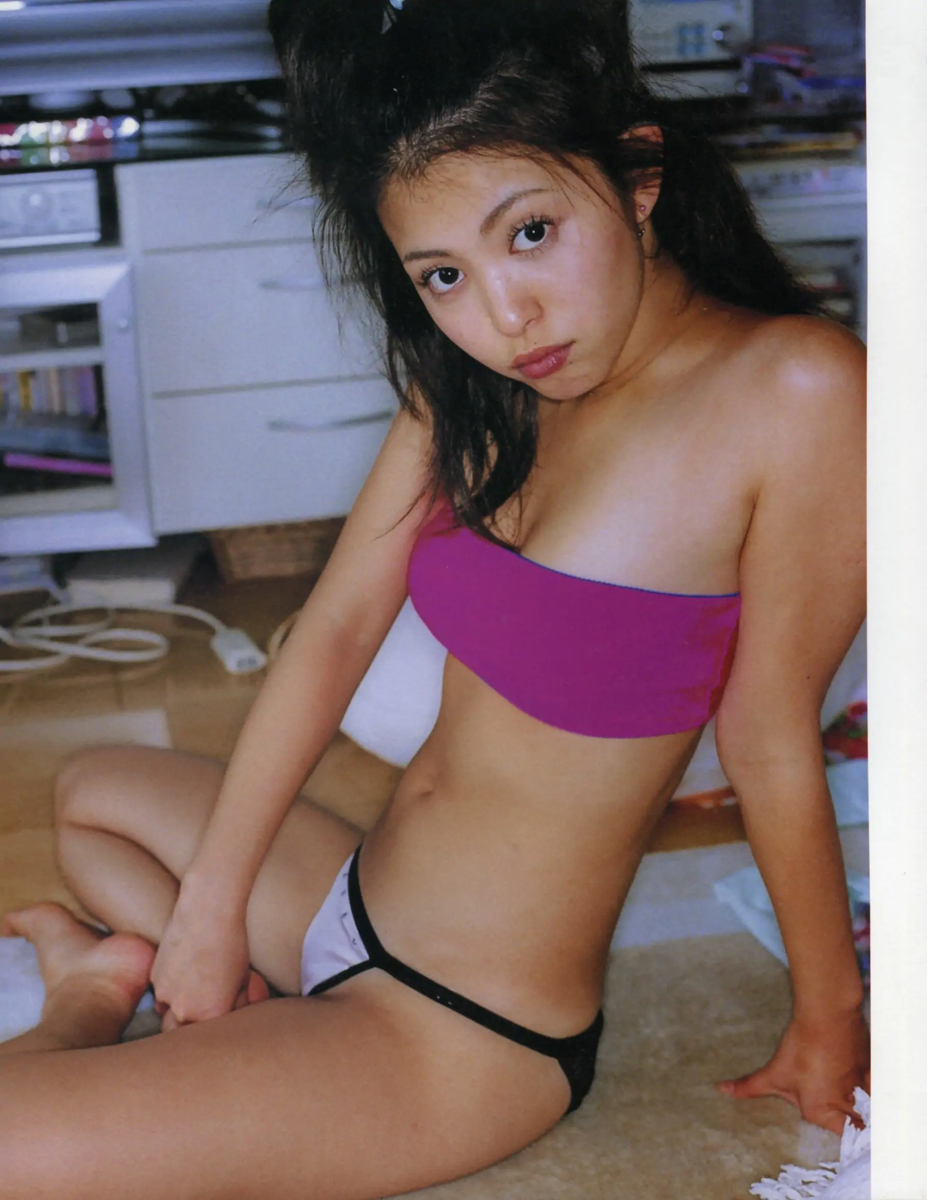 岩佐真悠子《イキズカイ》 [PhotoBook] 