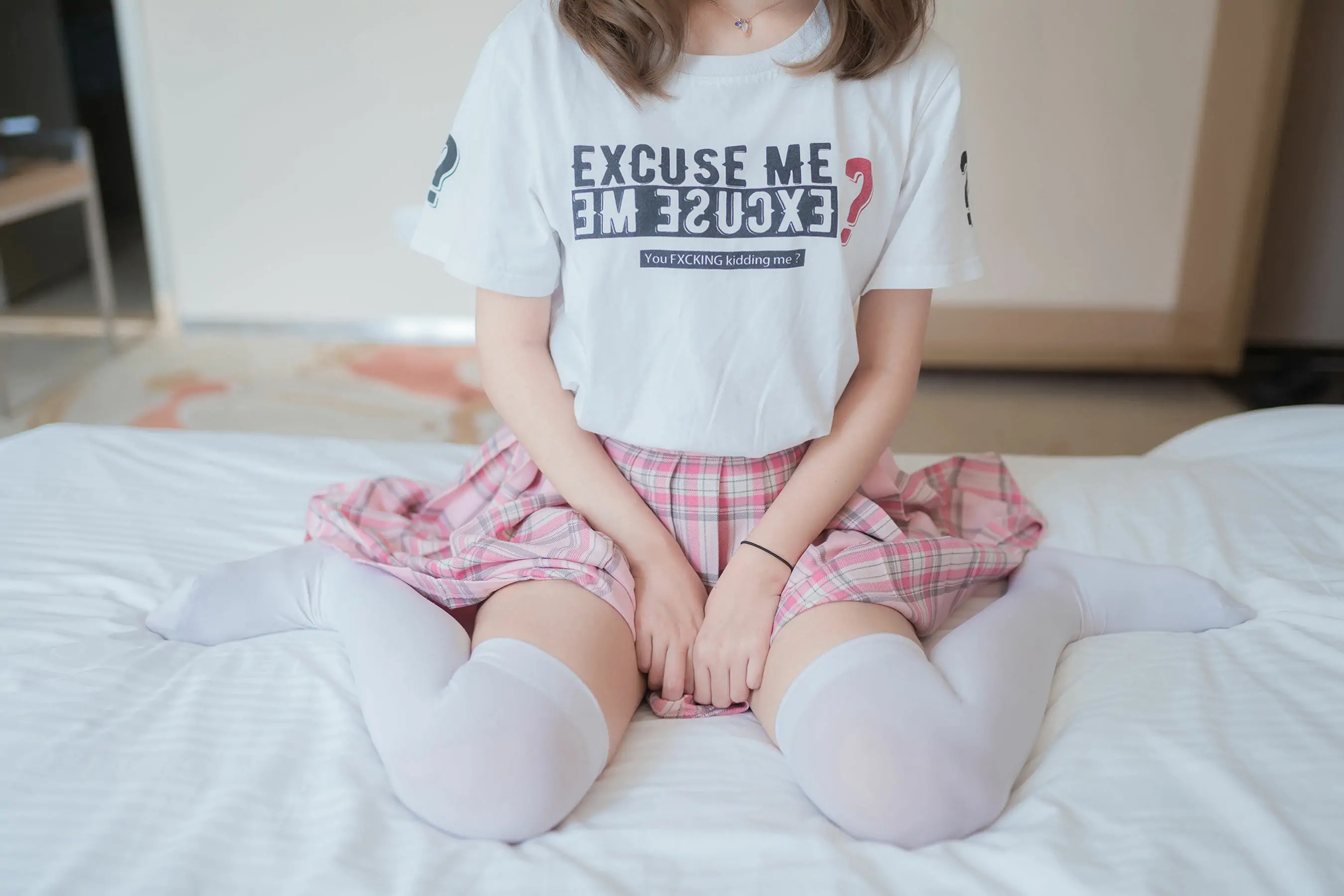 [风之领域] NO.066 超美气质格子裙少女