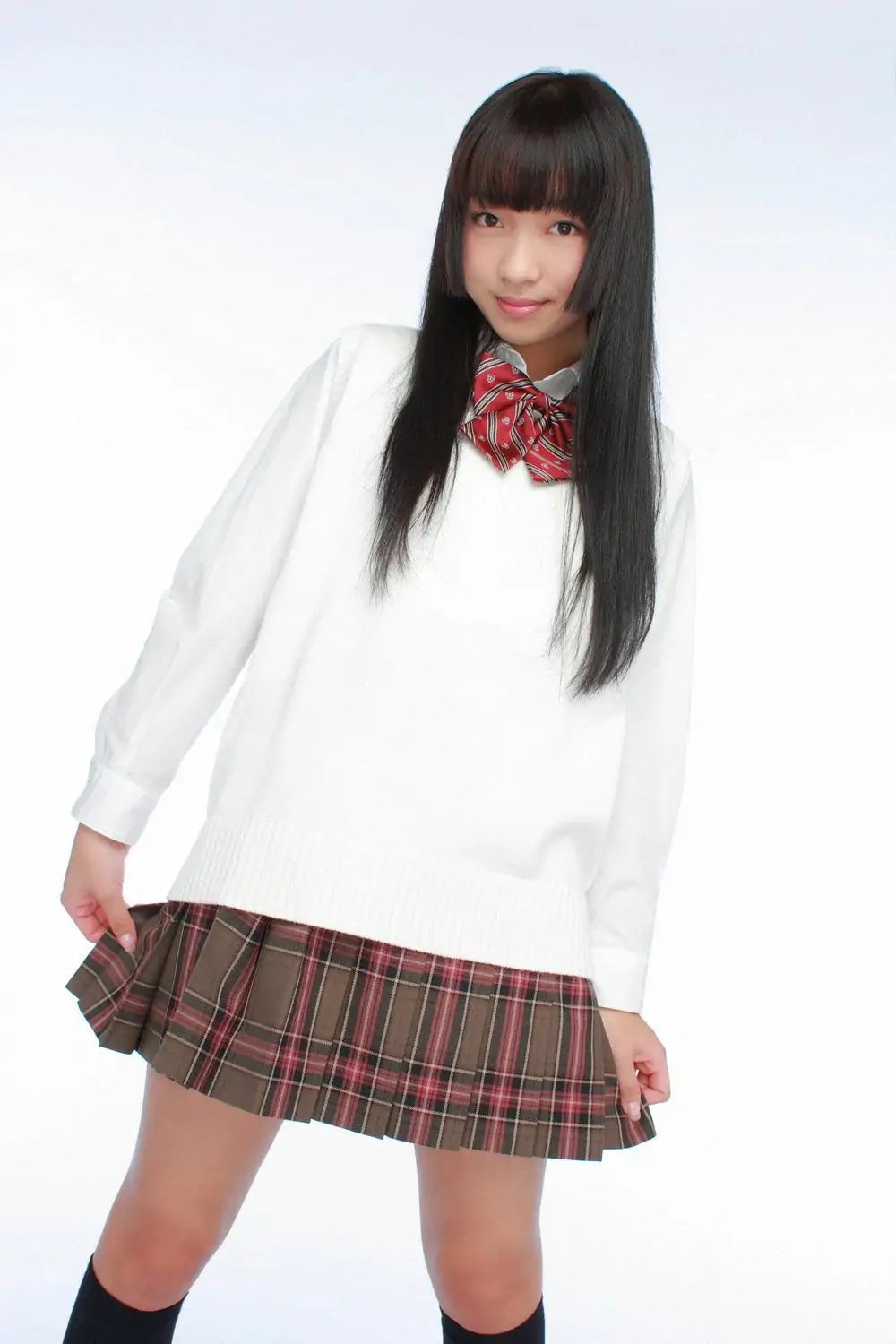 Kurumi Inoue 井上胡桃 UNDERAGE!  [YS Web] Vol.285