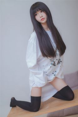 [风之领域] NO.079 长发的黑丝学妹(42P)-图云谷