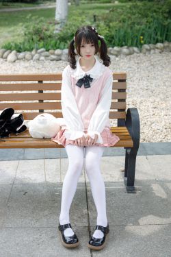 [森萝财团] JKFUN-007 默陌 80D白丝(126P)-图云谷