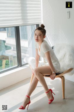 [IESS异思趣向] 模特：秋秋 《安静的白衣秋秋》(90P)-图云谷