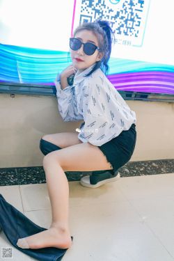 [丝意SIEE] 婷婷 长筒靴配肤色絲，小性感(48P)-图云谷