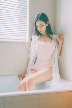 [萝莉COS] Shika小鹿鹿 – 浴缸(9P)-图云谷