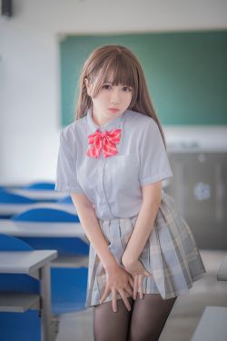 [萝莉COS] 白金Saki – 制服黑丝(24P)-图云谷