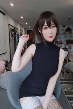 [萝莉COS] 白银 – 黑色包臀裙(35P)-图云谷
