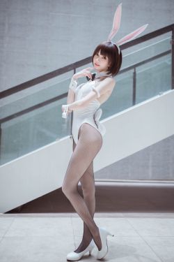 [萝莉COS] 小妖精你的负卿 – 圣人惠兔女郎(23P)-图云谷