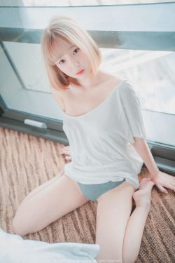 [ARTGRAVIA] VOL.062 巨乳少女姜仁卿 – 丁字裤 T恤衫 网袜兔女郎(48P)-图云谷