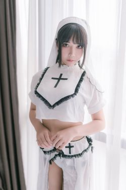 [萝莉COS] 二次元妹子抱走莫子aa – 纯白修女(42P)-图云谷