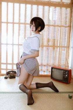 Cosplay日奈娇 和风jk(40P)-图云谷