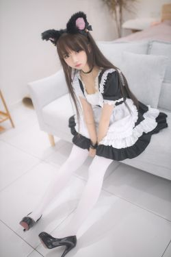 Cos小姐姐雪琪 白丝女仆(30P)-图云谷