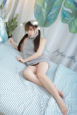 人气Coser二佐Nisa 宠物少女 私房露背毛衣(17P)-图云谷
