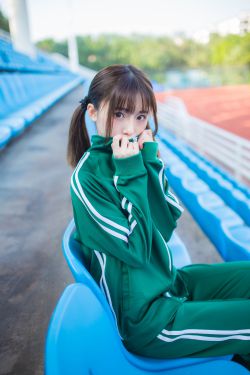 动漫博主Kitaro_绮太郎 绿色运动服女孩(18P)-图云谷
