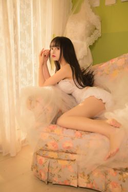 大眼萌妹黑猫猫OvO 少女写真(26P)-图云谷