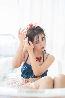 微博福利姬镜酱 私奔之泳衣(61P)-图云谷