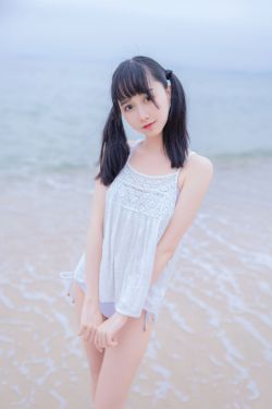 萌系小姐姐木绵绵OwO 海边白色比基尼(30P)-图云谷