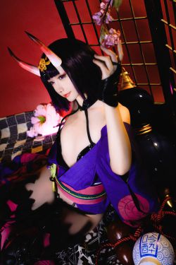 [COS福利] Coser小姐姐星之迟迟 – 酒吞(40P)-图云谷