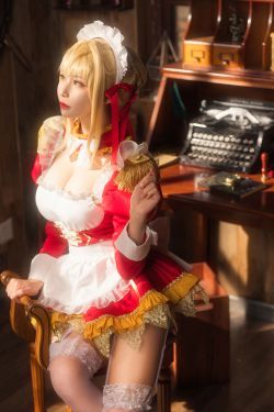 [COS福利] 动漫博主爱老师_PhD – 尼禄YD女仆(18P)-图云谷