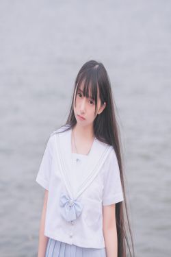 [COS福利] 萌妹子伽马羽落子 – 一起去海边(51P)-图云谷