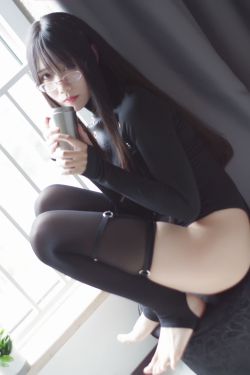 [Cosplay写真] 动漫博主曉美媽 – 秋(24P)-图云谷