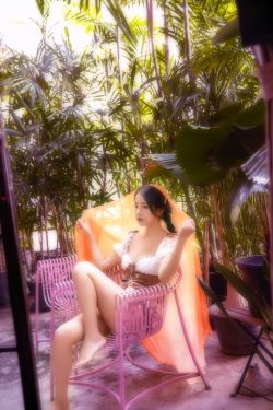 [Cosplay写真] 苏嫣嫣阿姨 – 泰国旅游纱巾(12P)-图云谷