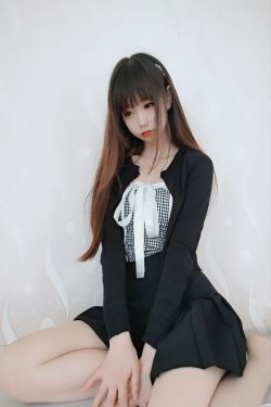 [Cosplay写真] Cos小姐姐雪琪 – 肉丝连衣裙(34P)-图云谷