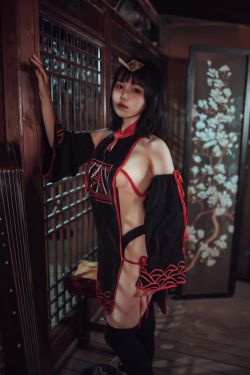 [Cosplay写真] 七月喵子 – 小僵尸(22P)-图云谷