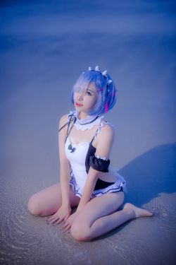 [Cosplay写真] 人气Coser二佐Nisa – 蕾姆泳衣(14P)-图云谷