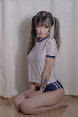 [网红COSER] 动漫博主铁板烧鬼舞w – 体操服(18P)-图云谷