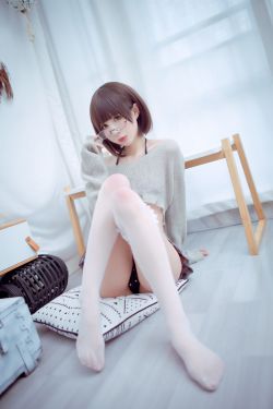 [网红COSER] 西园寺南歌 – 私房(9P)-图云谷