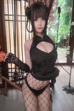 [网红COSER] 萌系小姐姐蜜汁猫裘 – 皮衣舞娘(45P)-图云谷