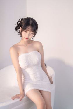 [网红COSER] 抖娘-利世图集 – 浴缸(36P)-图云谷