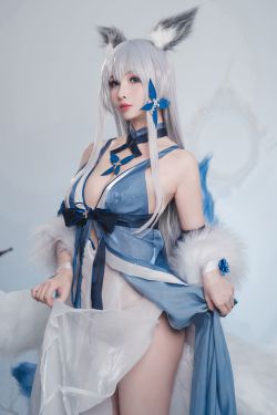 [网红COSER] COS福利rioko凉凉子 – 信浓礼服(24P)-图云谷