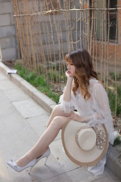 [奈丝] NO.056 高高 故事的小黄花(37P)-图云谷