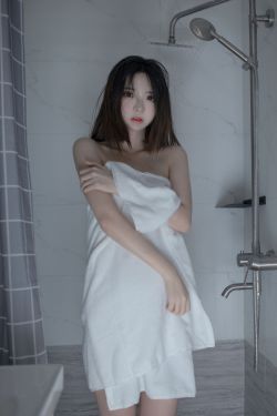 [Cosplay] 疯猫ss – 思绪之浴室(30P)-图云谷