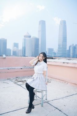 [Cosplay] 动漫博主穆零Mu0 – 天台jk(21P)-图云谷