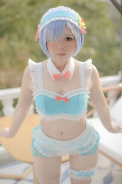 [Cosplay] きょう肉肉 Vol.20 屋外プールにいる(29P)-图云谷