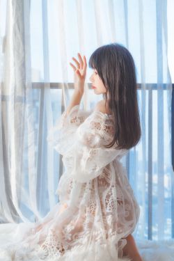 [Cosplay] 桜桃喵 – 初雪(45P)-图云谷