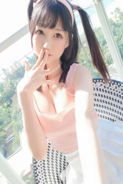 [COS福利] NAGISA魔物喵 – 海岛旅行自拍(65P)-图云谷