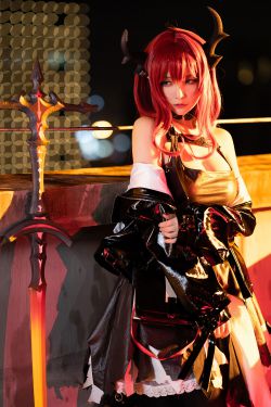 [COS福利] Coser小姐姐星之迟迟 – 明日方舟《史尔特尔》(20P)-图云谷