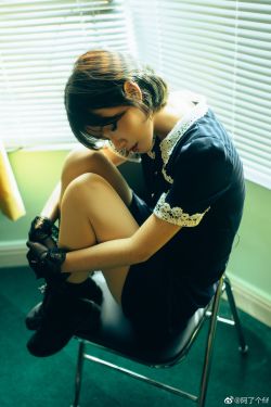 [COS福利] 动漫博主阿了个fifi – 复古(11P)-图云谷