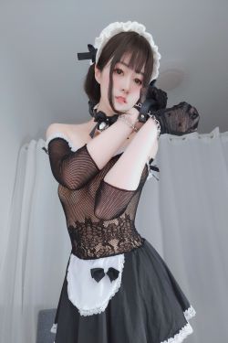 [COS福利] Coser小姐姐白银 – 女仆(92P)-图云谷